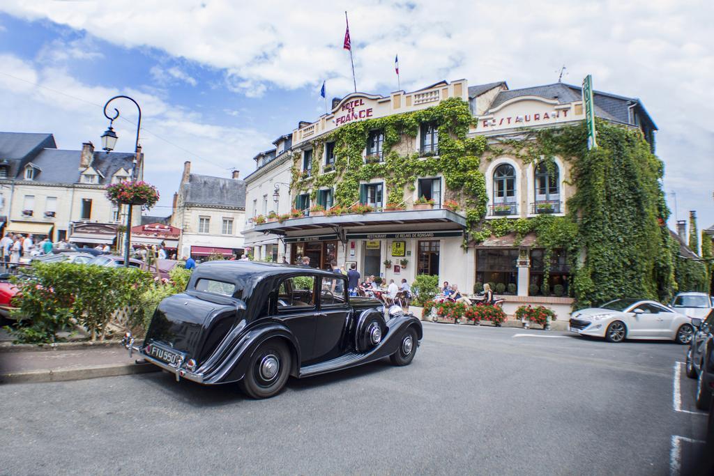 Logis Hotel De France La Chartre-sur-le-Loir Exterior photo